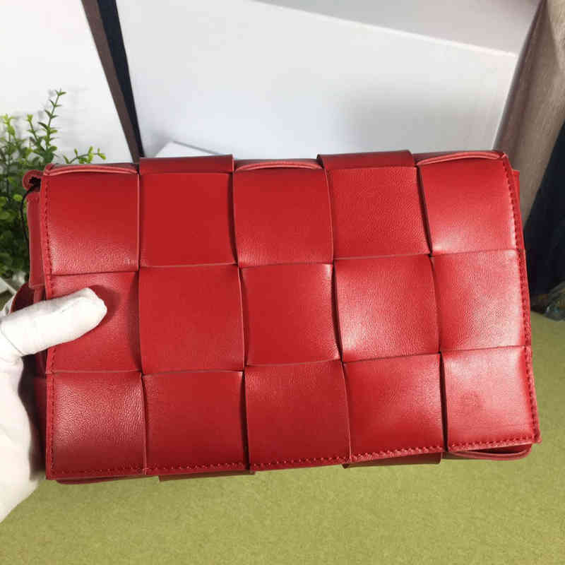 

Designer Bottegas Skin Handbags Venetas Net Sheep Red Same Messenger Plaid Woven One Shoulder Small Square Manual Leather Women's Bag Shoulder Crossbody Bag