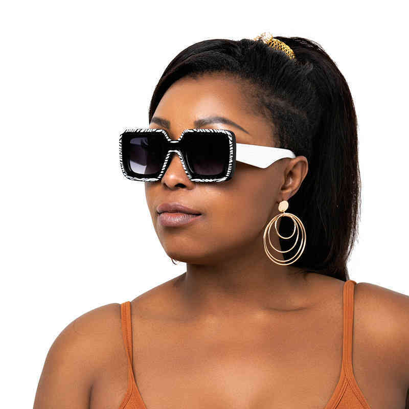 

Glamorous modern Sunglass Street photo: wide leg box Sunglass woman 86266