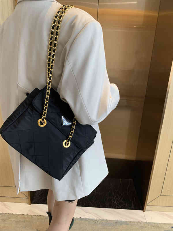 

Handbags 70% Off chain armpit bag sling one shoulder high-capacity women's nylon cloth rhombic lattice with thick fabric purses, Golden high quality trumpet