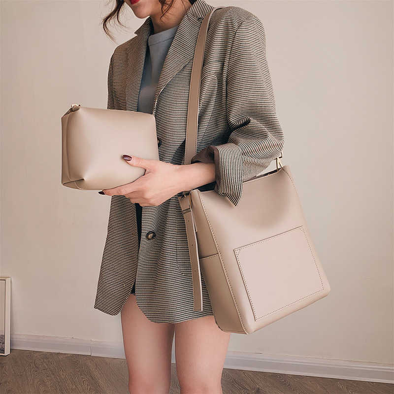 

showecomfort01 2022Bag women's Mini Pochette net red same Korean version versatile messenger summer foreign temperament child mother one shoulder bag, Black