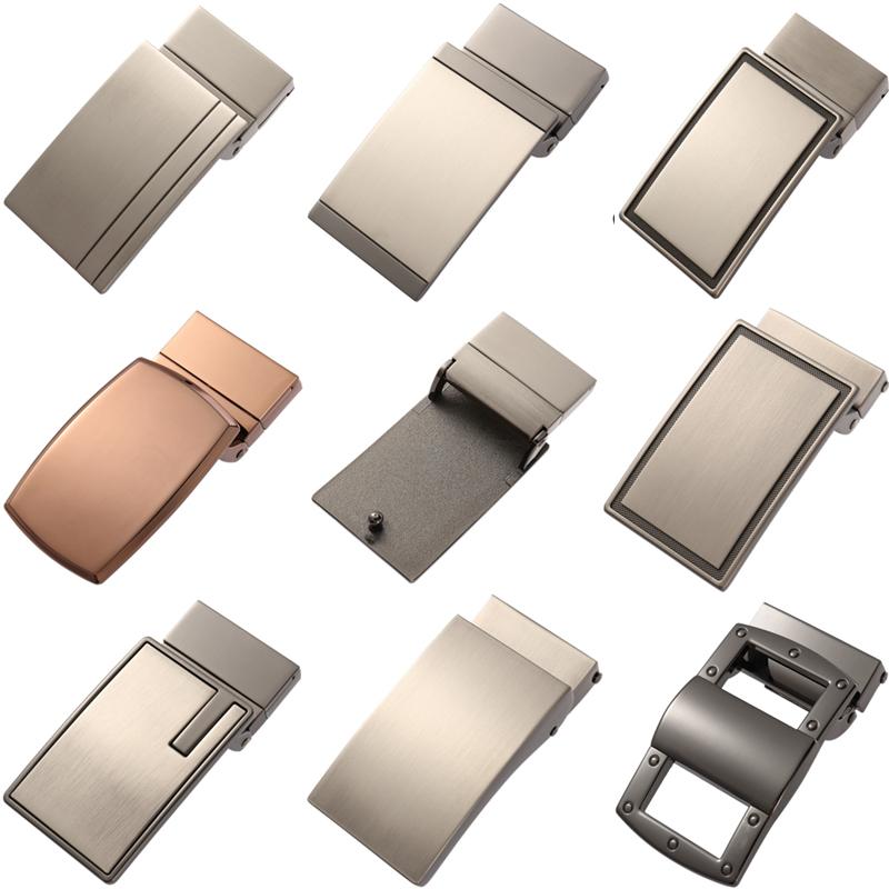 

Belts Smooth Button Alloy Punch Belt Designer Men High Quality Buckle Leather LY135-22286BeltsBelts, Black