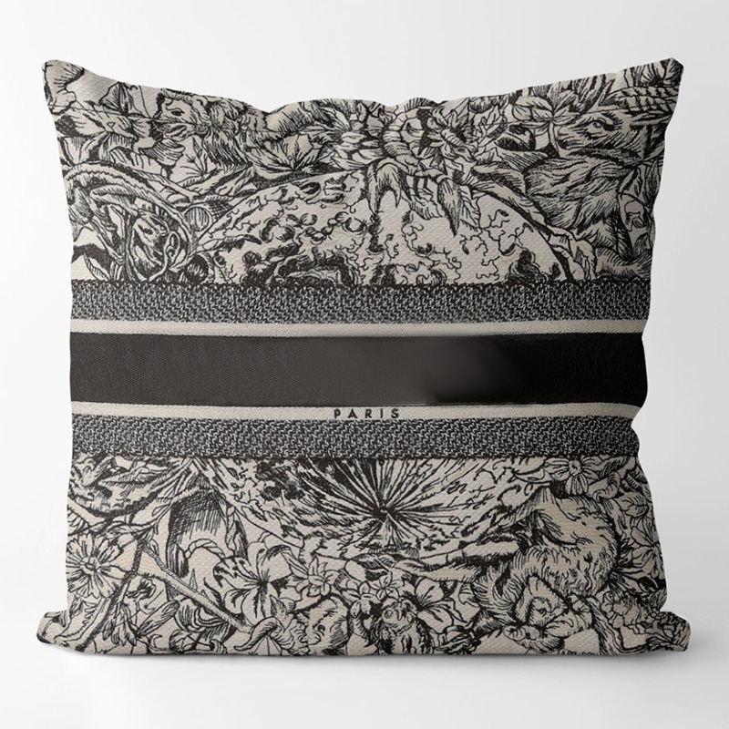 

2022 Decorative Pillow Designer Cushion Luxury Fashion Letter Print Cushions Cotton Pillows Covers Home Textiles For Sofa Bedroom 2203176WU, D1