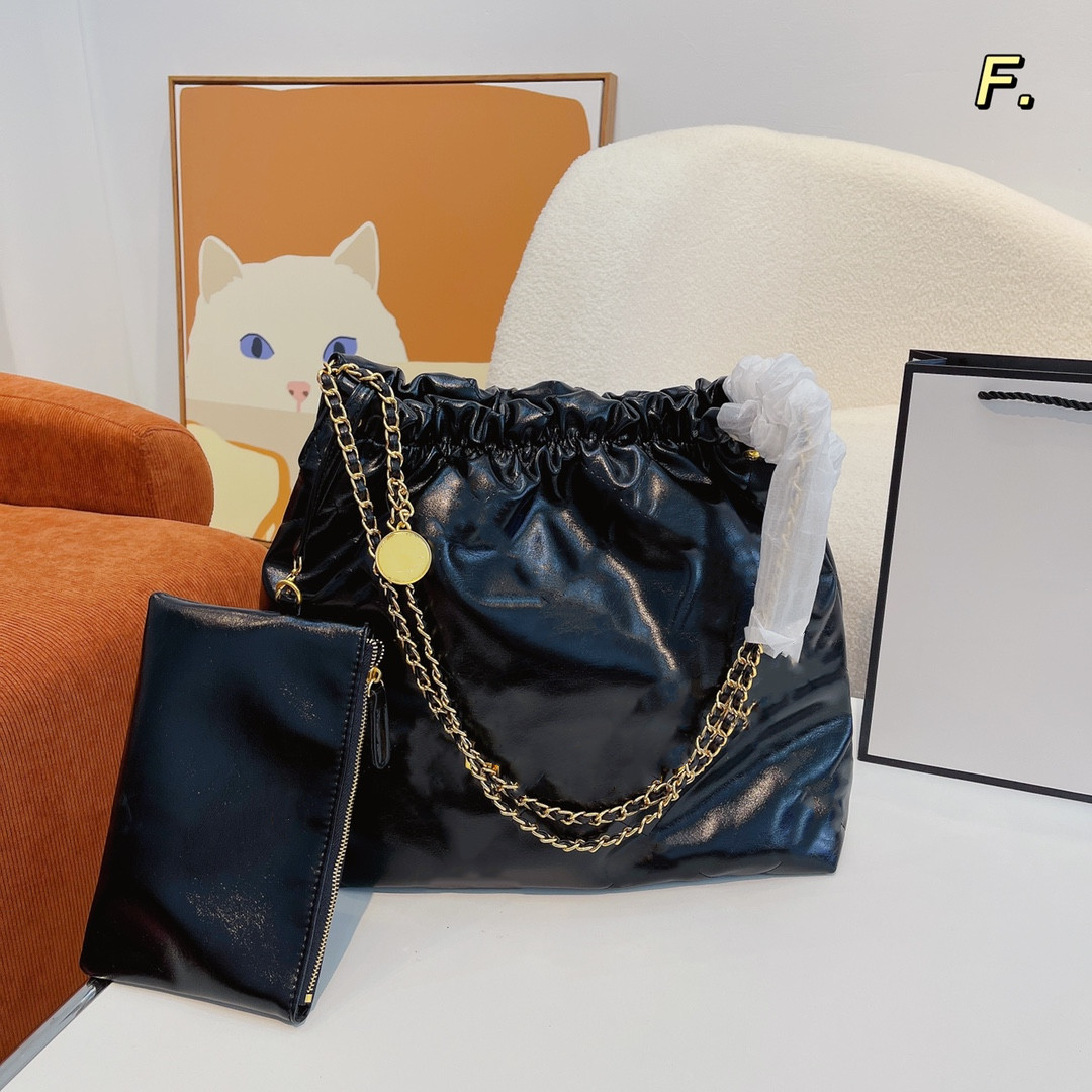 

22A new designer women handbag shopping bag gold coin bag chain lady temperament cross body bags, White