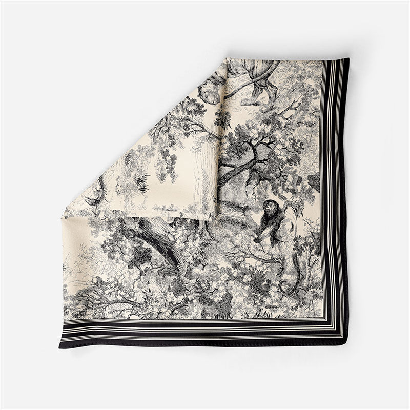 

2022 Beautiful women scarf spring summer silk scarves 50*50cm horse pattern square scarves can be wholesale without box