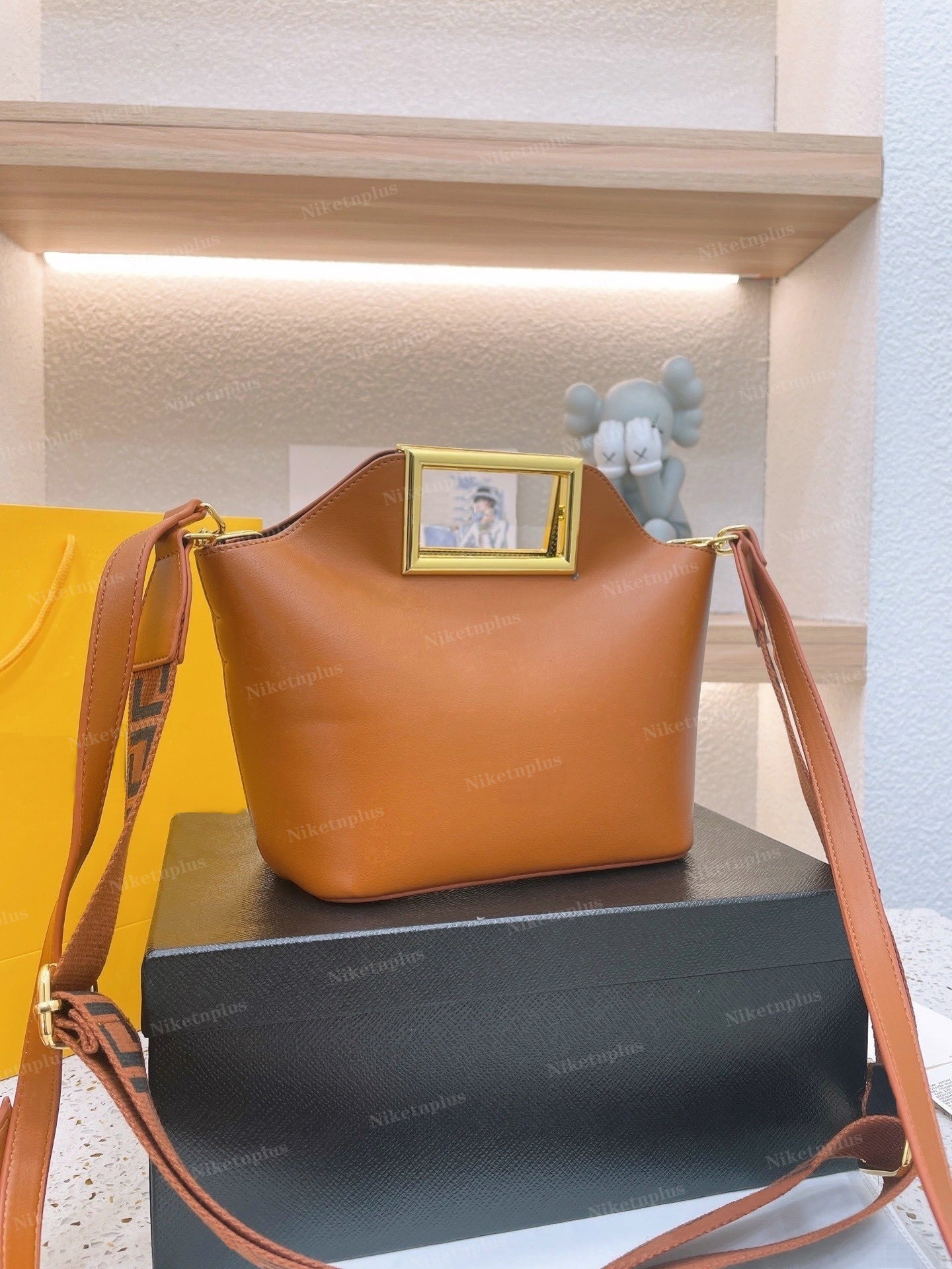 

Women Peekaboo Totes F lock Luxurys Designer bags Embroidery straps 88th Anniversary high quality crossbody handbags lady Purses, #1