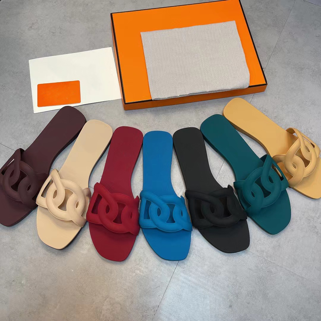 

Classic Flat woman Beach Slippers Crystal Sandals Summer Lady Cartoon Big Head Wide Slipper Real Leather Hotel Bath Women Shoes