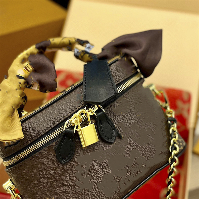 

VANITY PM shoulder Crossbody Bag Designer Handbags real leather women with strap cosmetic bags makeup M45165 M45780 louiseitys viutonitys mini soft trunk, Colour 2