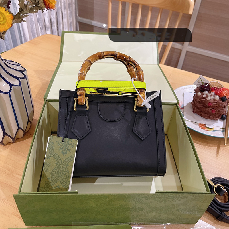 

Top 5A+ Luxury Designer High Quality New Shoulder Bag Handbag Leather Bamboo Lady Messenger Bag Fashion Classic Totes Woman Crossbody Bags Genuine Leathers Wallet, Black