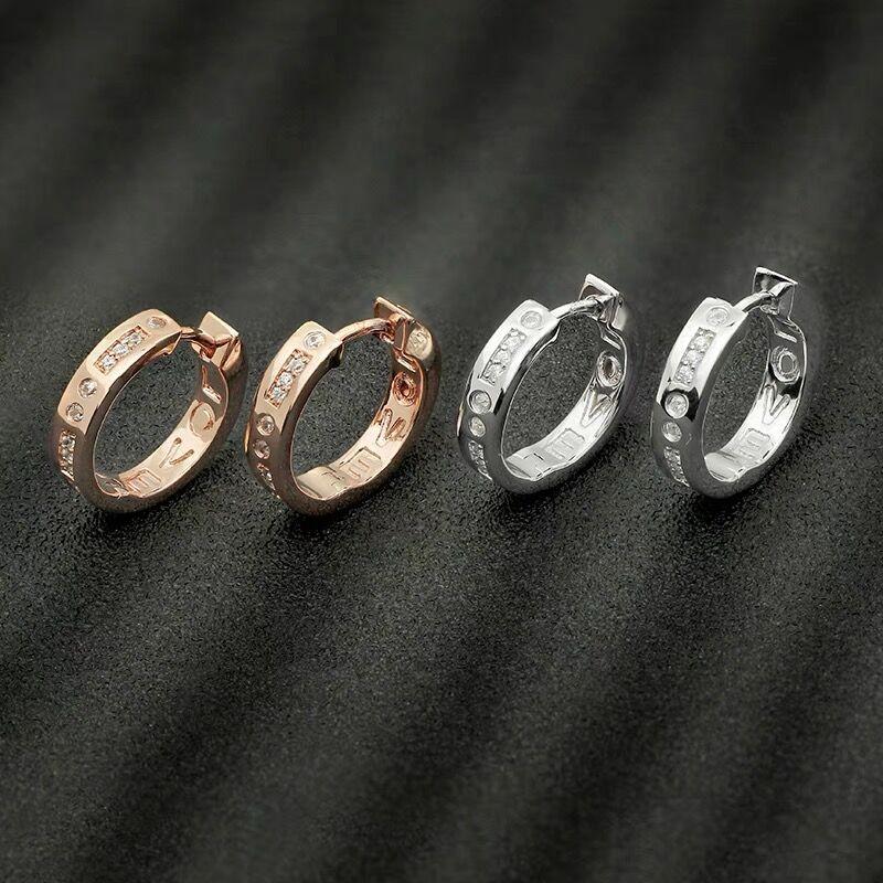 

Hoop & Huggie Simple Retro Small Earrings Fashion Punk Party Cubic Zirconia Jewelry For Women Gold Color Charm Gift All Seasons Zk40Hoop