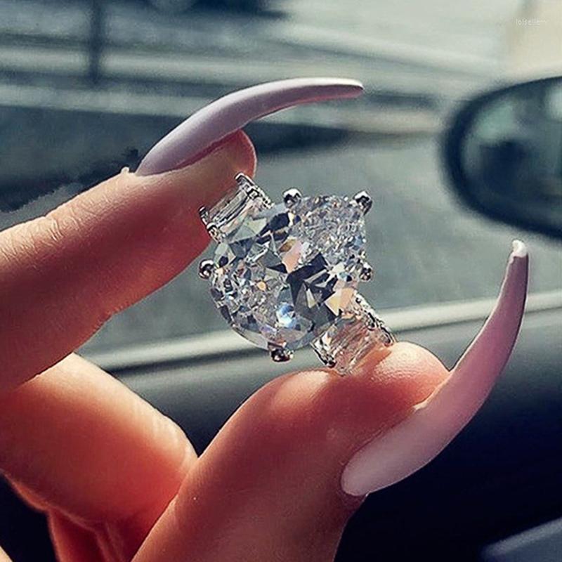 

Wedding Rings Huitan Luxury Pear Shape Crystal Cubic Zirconia Fashion Bands Jewelry For Women High Quality Ring Drop Lois22