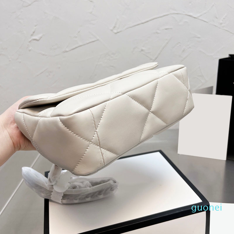 

designer bags Classic Flap Quilted Cross Body Chain Totes Large Capacity Trendy Street Shopping 6656, Red