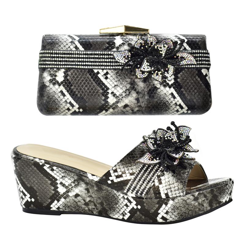 

Dress Shoes For Wedding Women 2022 Fashion Italian And Bag Set Decorated With Rhinestone Open Toe PumpsDress, Black
