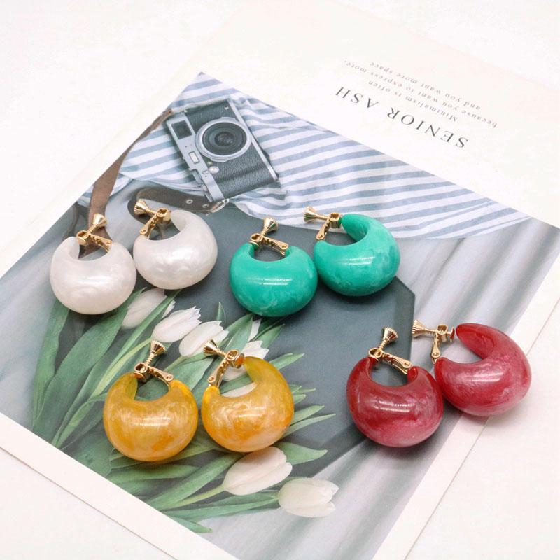 

Clip-on & Screw Back Sweet Colors Resin Clip Earrings For Ear No HolesClip-on