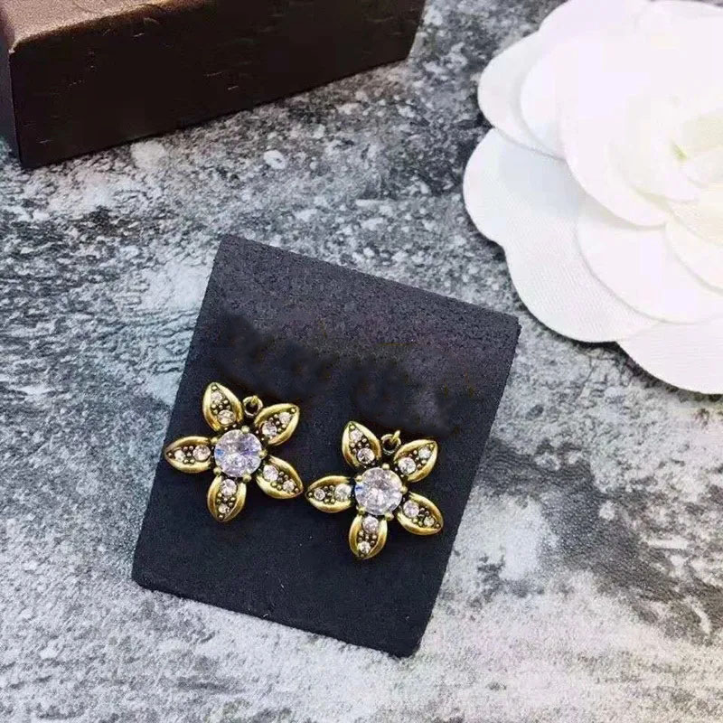 

Designer Charm Earring Love Earrings For Woman jewlery Brand Simple Letters deluxe WomenEarrings Fashion Jewelry