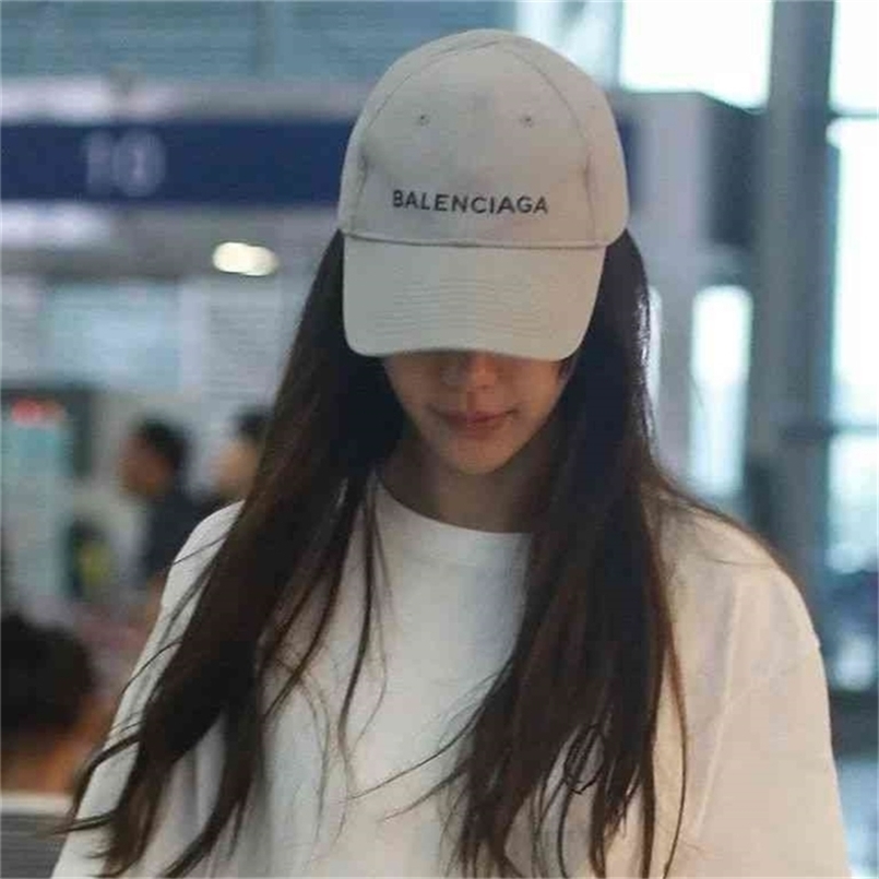 

2021 station Balencaig Balencaig European hat new embroidered duck tongue hat star same baseball cap YEJG, Smoky gray