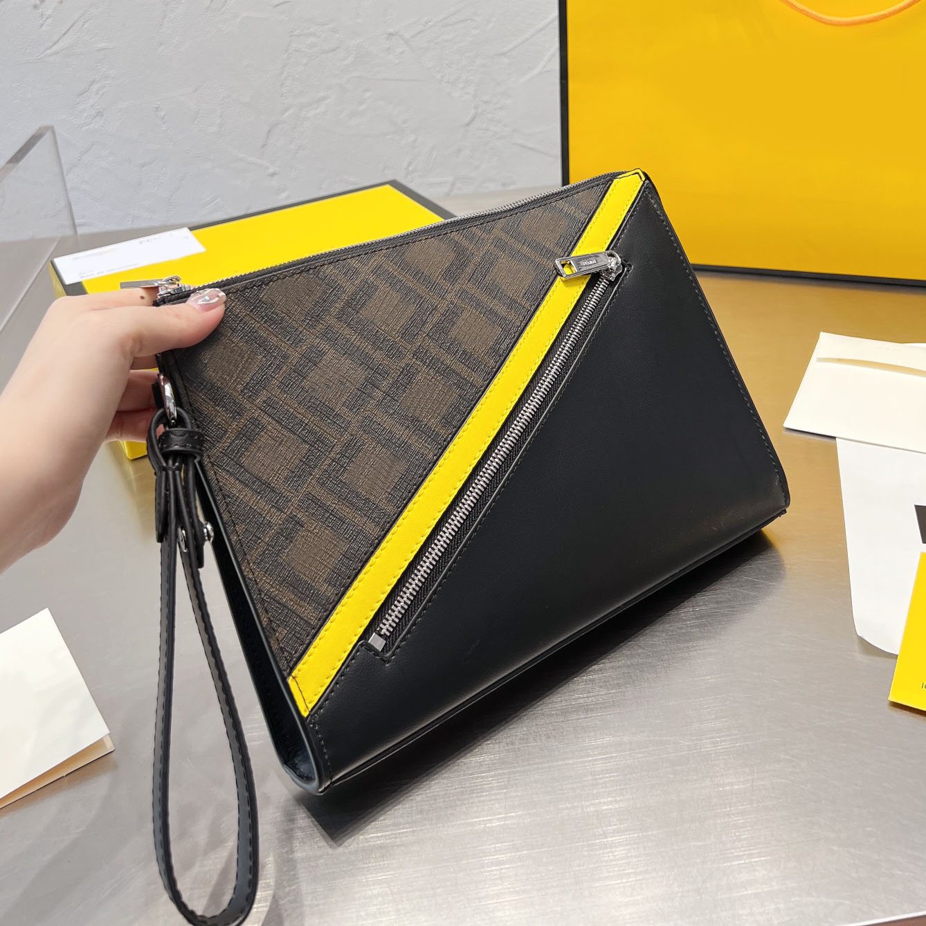 

Clutch bag envelope Bags 2023 Luxury top Designer Brand Fashion Shoulder Handbags high Quality Women Thread chains letter Bag Purse Cross body totes Artwork wallets, No bags