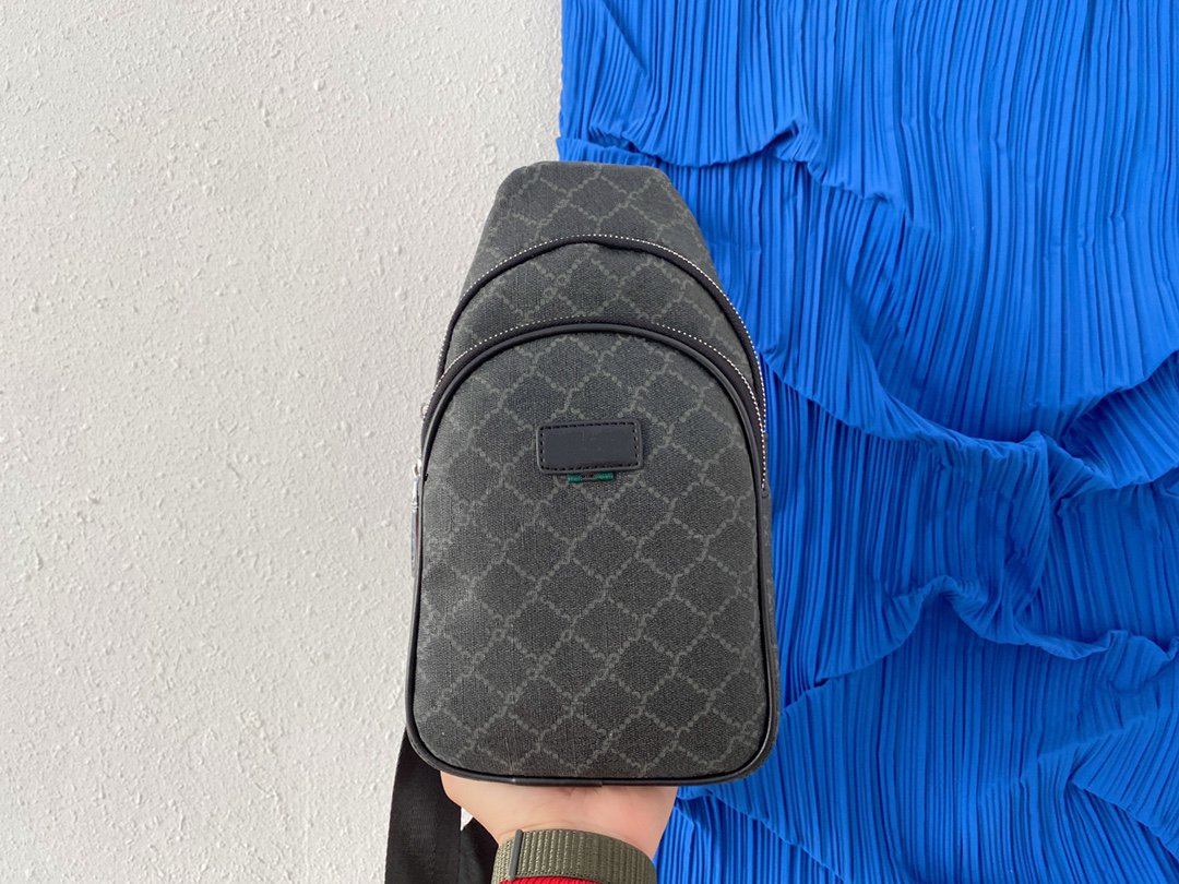 

Two types of classic backpack messenger bag designer luxury wallet soft material comfortable fashion leisure motorcycle sports travel XB40061, Box cost to buy no bag