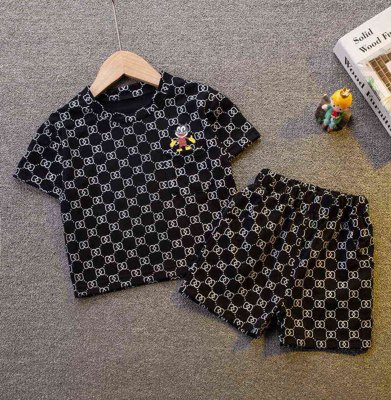 

Children's wear summer new boys' and girls' cartoon all over print pattern short sleeve casual sports shorts two-piece set, Black