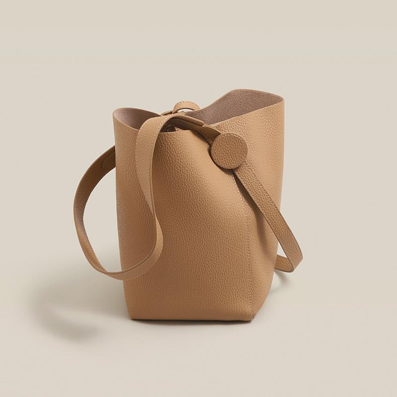 

Evening Bags Commuter Bucket Bag Leather Women's 2022 First Layer Cowhide Tote Large Capacity Shoulder Messenger BagEvening, Yellow