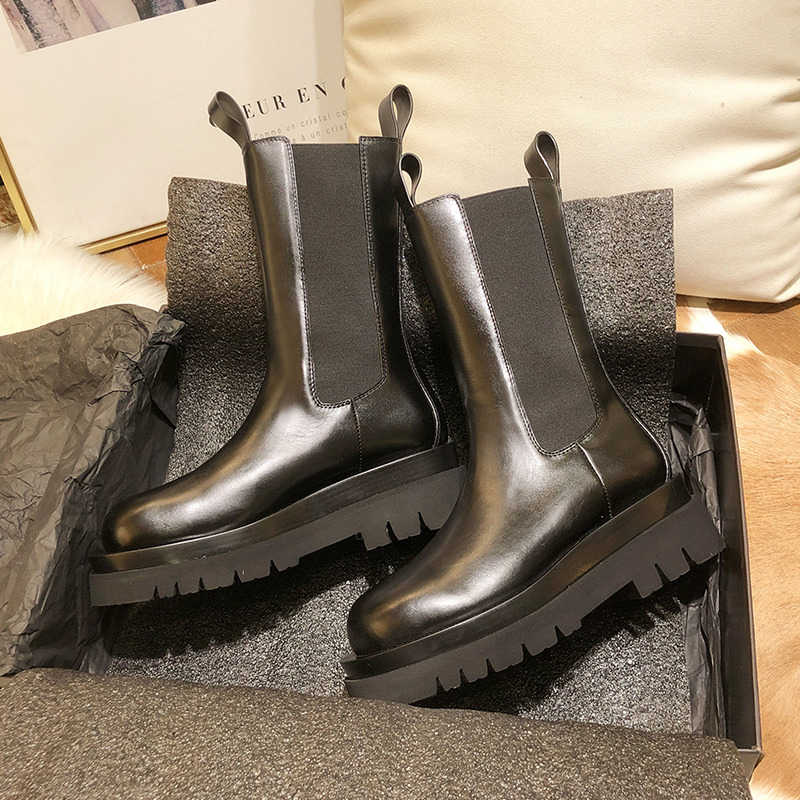 

MONMOIRA Black Punk Platoform Chelsea Boots Women Slip on Solid Mid-Calf Motorcycle Boots Women Designer Winter Shoes WomenT220718