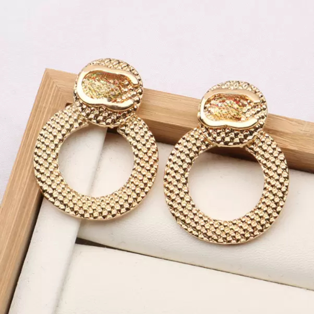 

Design 18K Gold Plated Women Heart Letters Stud Long Dangle Chandelier Earrings Small Sweet Wind 925 Silver Crystal Rhinestone Pearl Wedding Jewerry Gifts 20Style