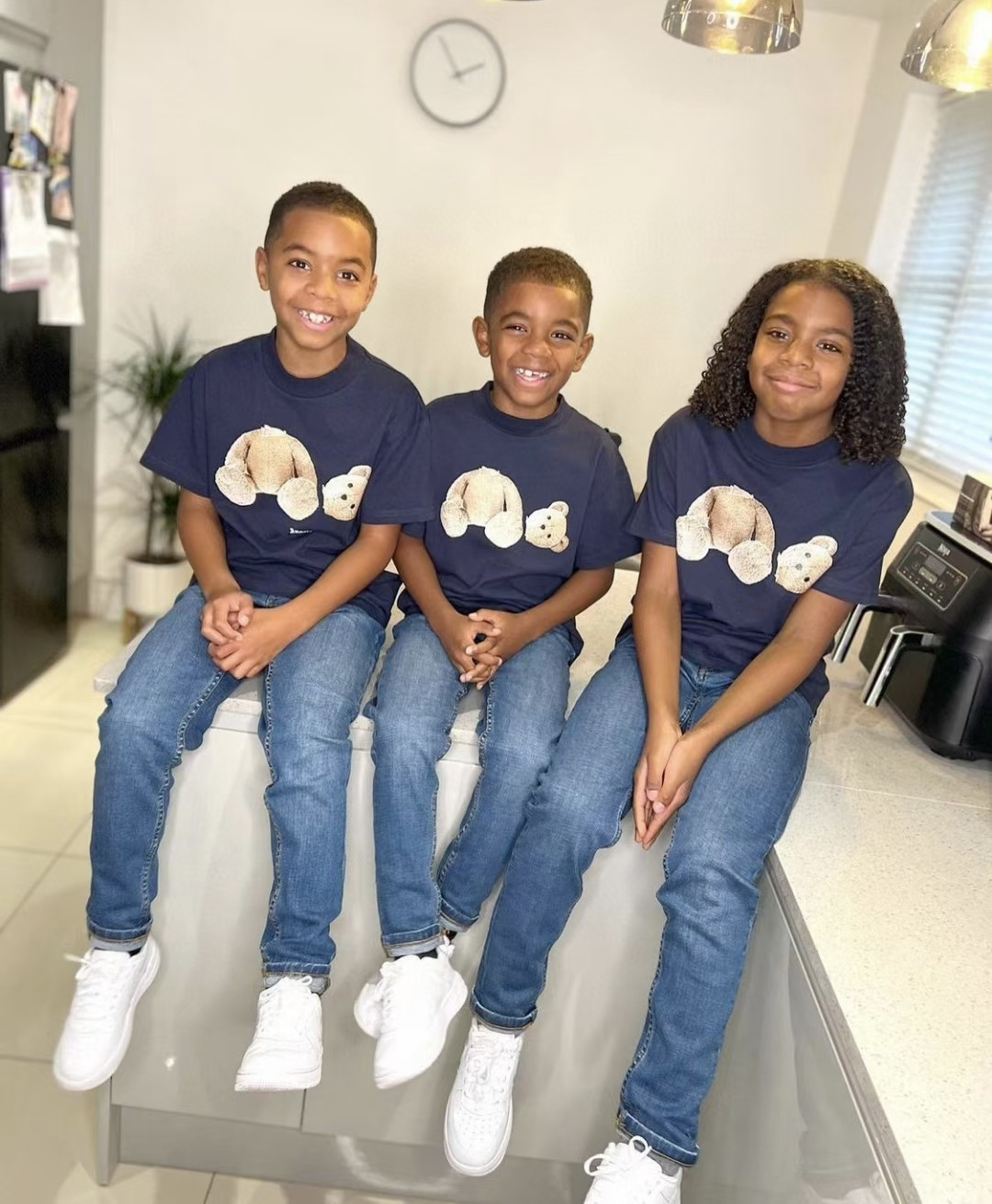 

22ss Children T-shirts child clother t-shirt Bear Summer Girls Boys Letter Kids Clothes Tops High Quality Short Sleeve Shirt Bears childrens Baby Size 100-150 5 colors, White