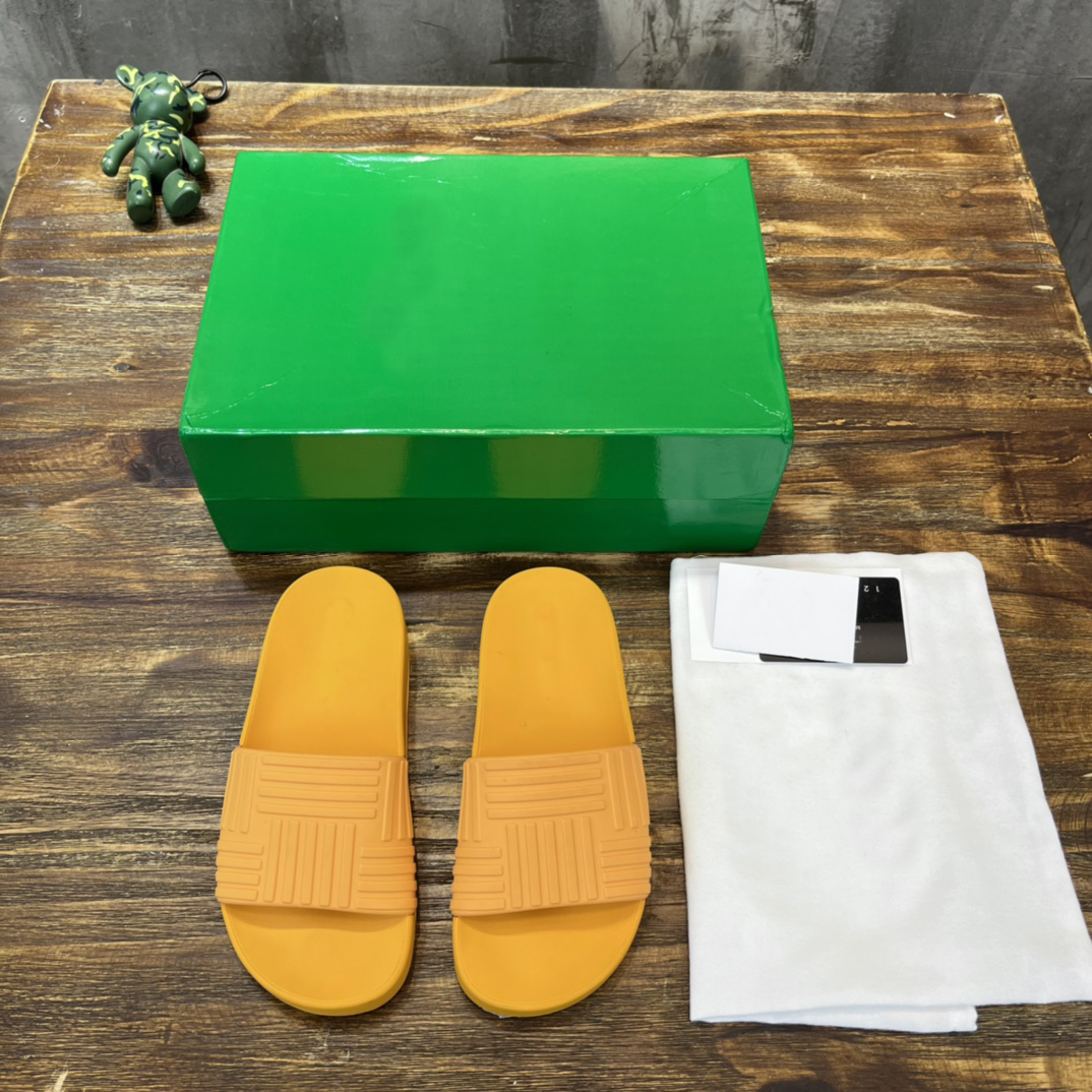 

Bottegas Rubber Slider Designer Women Men Jelly Rubbers Slides Sandals Candy Color Slippers Fashion Beach Summer Classic Slider Size 35-45, Customize