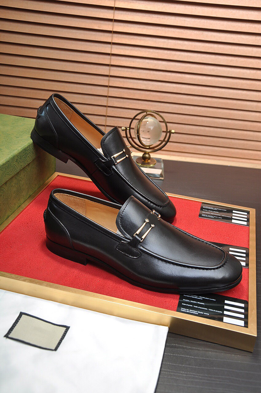 

2022 Men Formal Designer Slip On Dress Shoes Gentle Men Genuine Leather Shoes Mens Brand Business Oxfords Casual Shoes Size 38-45, Black