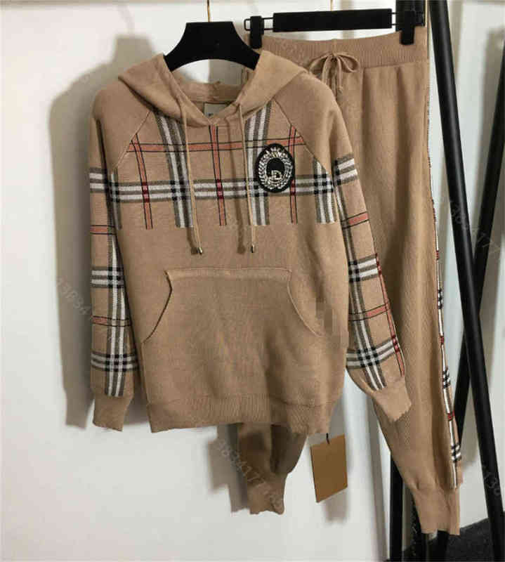 

Women' tracksuits fall winter sportswear designer two piece sets fashion triangle letter high quality tracksuit Hoodies and Pants Causal, Customize