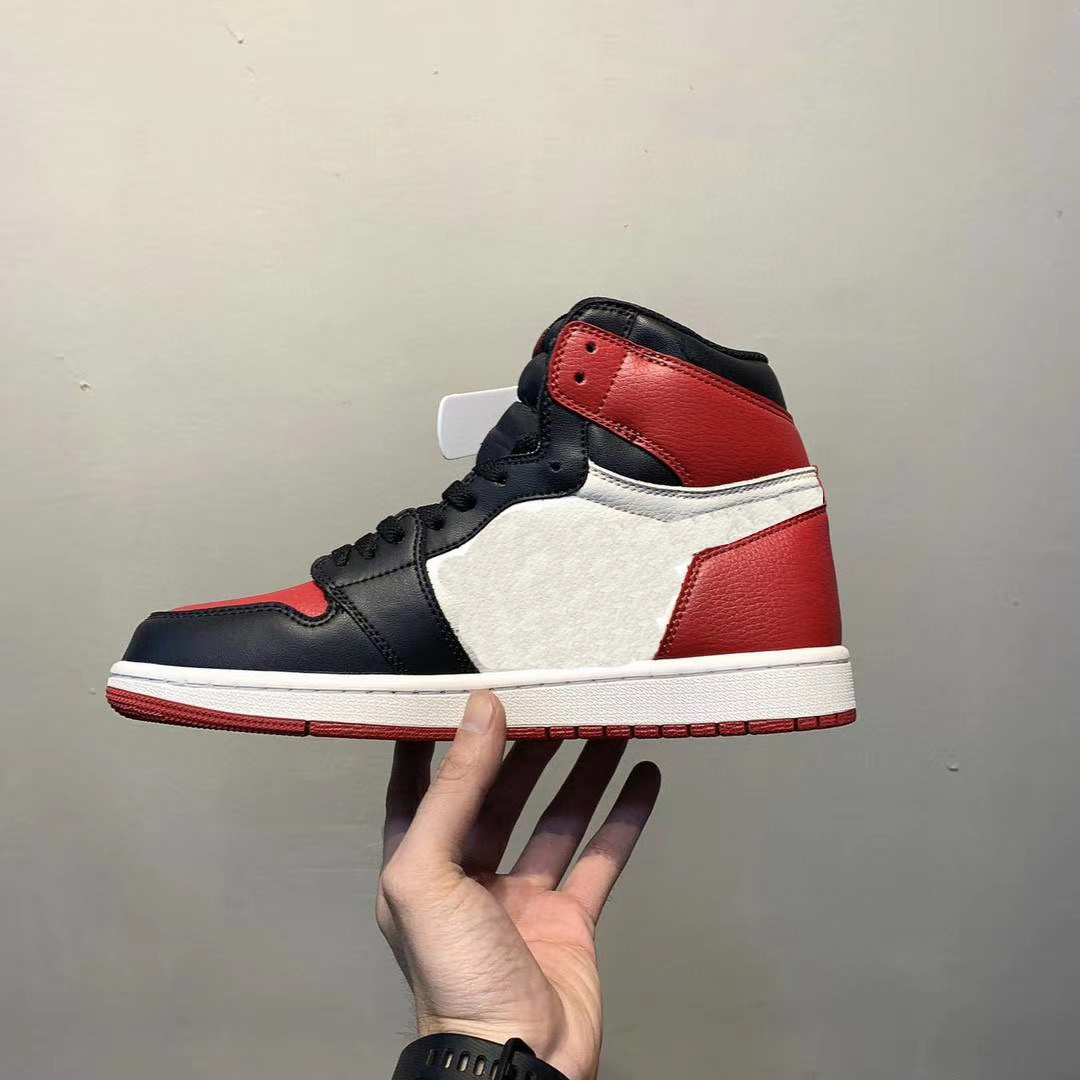 

Bowling Shoes Red toe 36-46 retro casual skateboarding shoes, White