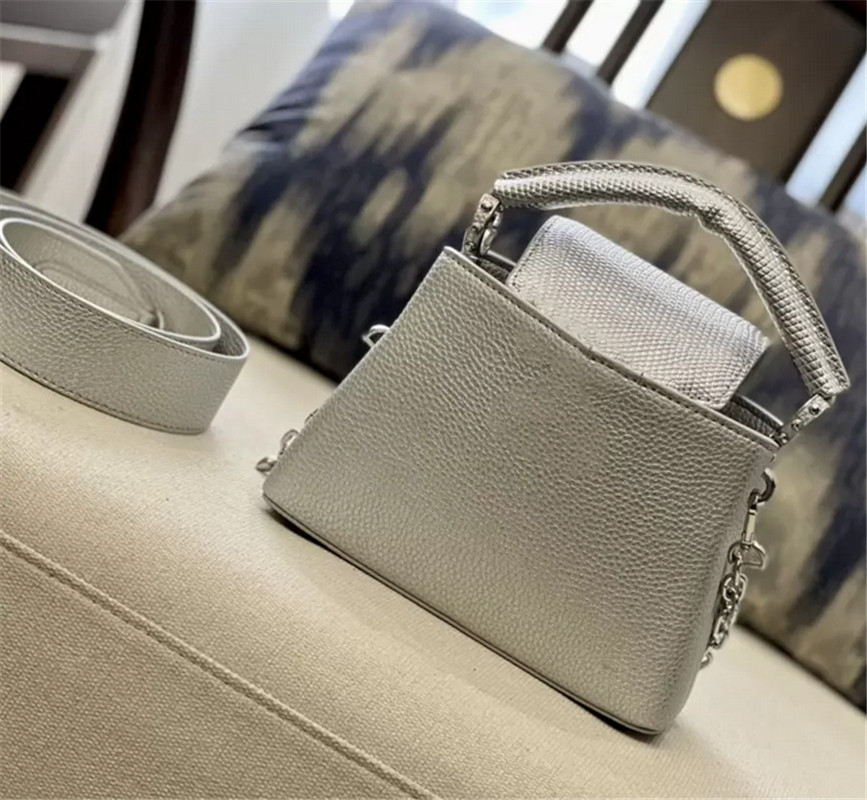 

Genuine Leather Handbag Comes With Box Chain Bag Women luxurys Fashion Designers Bags Female clutch Classic High Quality Girl Handbags H0502