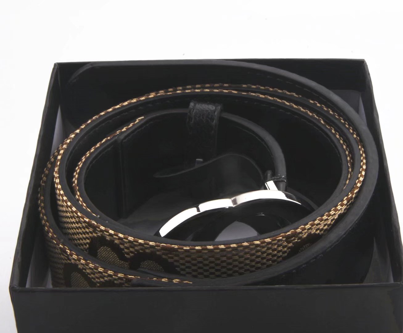

2022 Fashion Designer Belt Luxury Accessories High quality gold buckle men's and women's hip strap jeans standard width, No box
