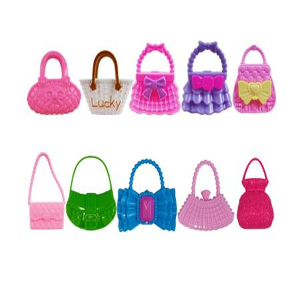 

Doll Accessories