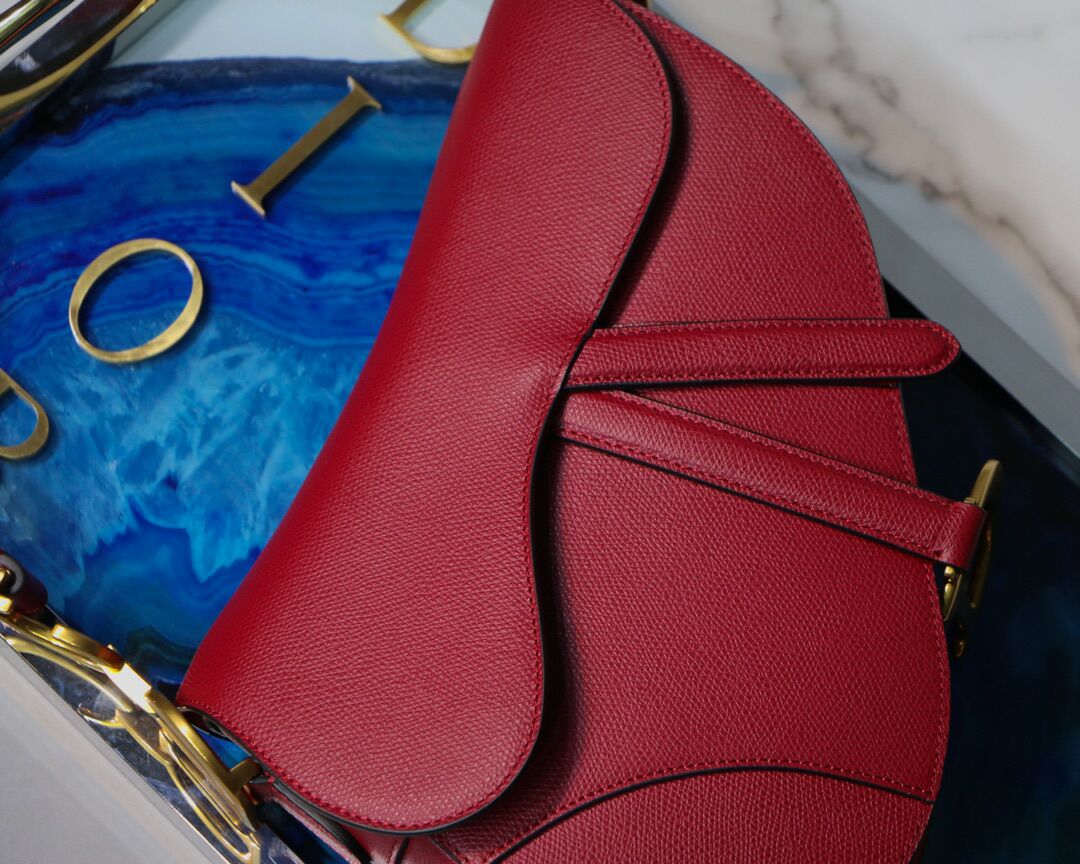 

Classic Top quality women bag ladies fashion caviar Saddle trend wild simple leather production luxury Genuine Leather