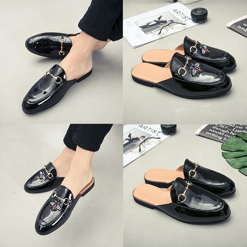 Luxury Brand Mens Designer Horsebit Metal Buckle Bee Slippépers Geuthesine Leather Mules Black Slipper Men Indoor et Outdoor Casual Lazy chaussur