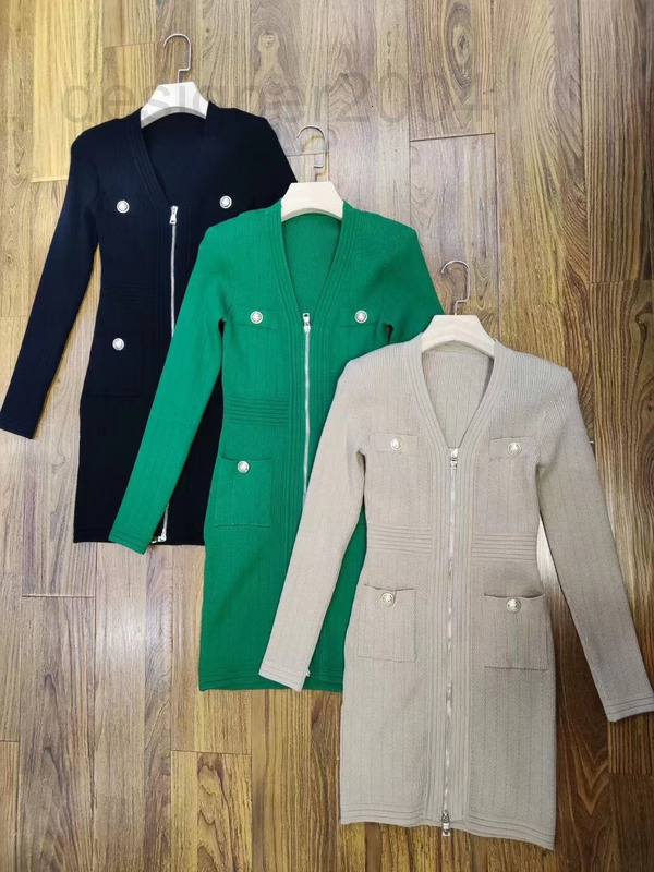 Casual Dresses designer 2022 balman knitted slim V-neck solid color zipper sweater gold button dress G2U3