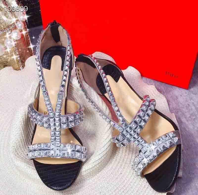 

Sexy Ladies Red Bottoms Sandals Strass Studded Point Toe Women High Heels Red Soles Sandal Crystals Ankle Strap Wedding Dress Bridal Shoes
