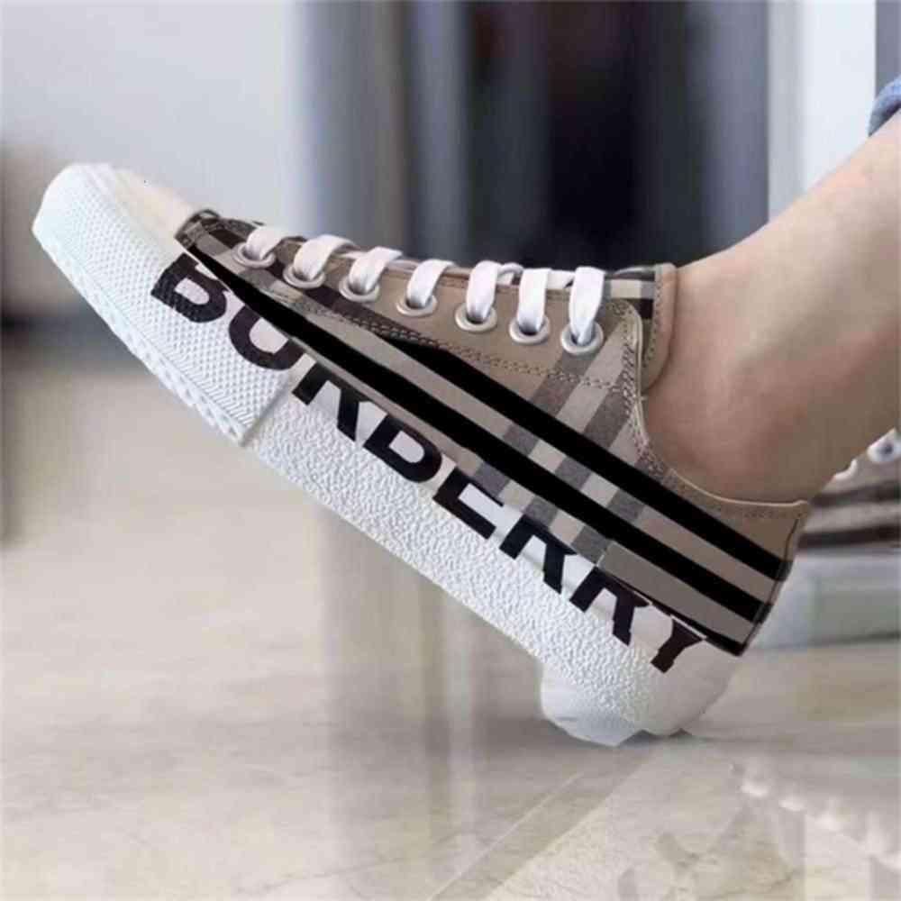

2021 Men Vintage Check canvas Sneakers Womens Designer Shoes Black Beige Runner Trainers Outdoor Sneaker Top Quality With Box BURBERRIES wLF, Color 12