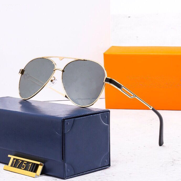 

2020Europe and the United StatesNew women's polarized sunglasses Fashion Oval face sunglasses driving vacation sunglasses