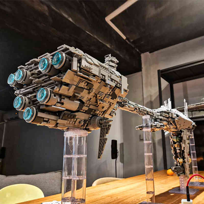 

Star Plans SPACE WARS Medical frigate Moc Modular Bricks Space Model Building Blocks UCS Dreadnought Destroyer Blocks 6388Pcs G220707