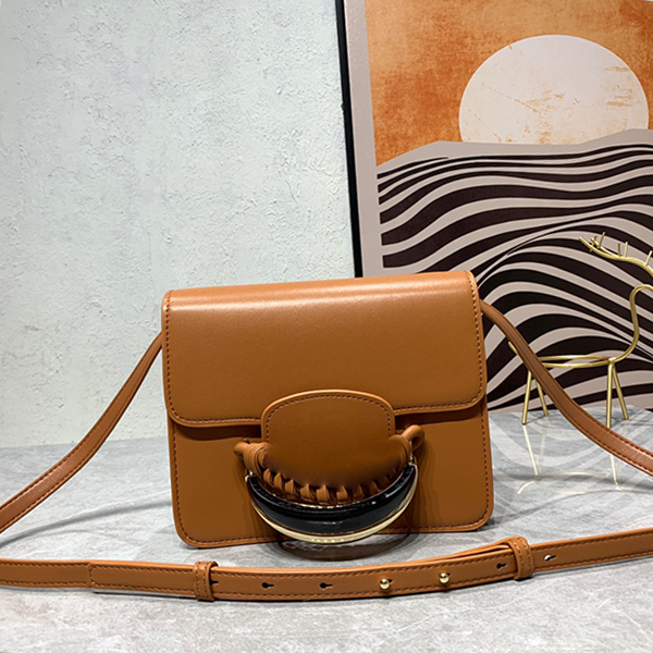

Top quality Aw new ch flip flap bags crossbody letter spiral Metal shoulder bag Hardware cowhide satchel package envelope bag Designer women's handbags, Box