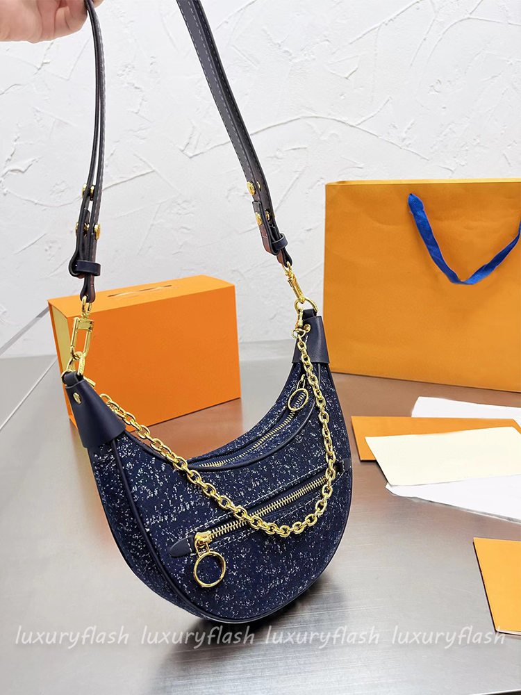 

2022 Denim Fashion Womens Shoulder Bags Luxurys Blue Crossbody Bags New Crescent Pea Bag Handbags Tote with Letters and Gold Chain Wholesale, Box(not sold separately)
