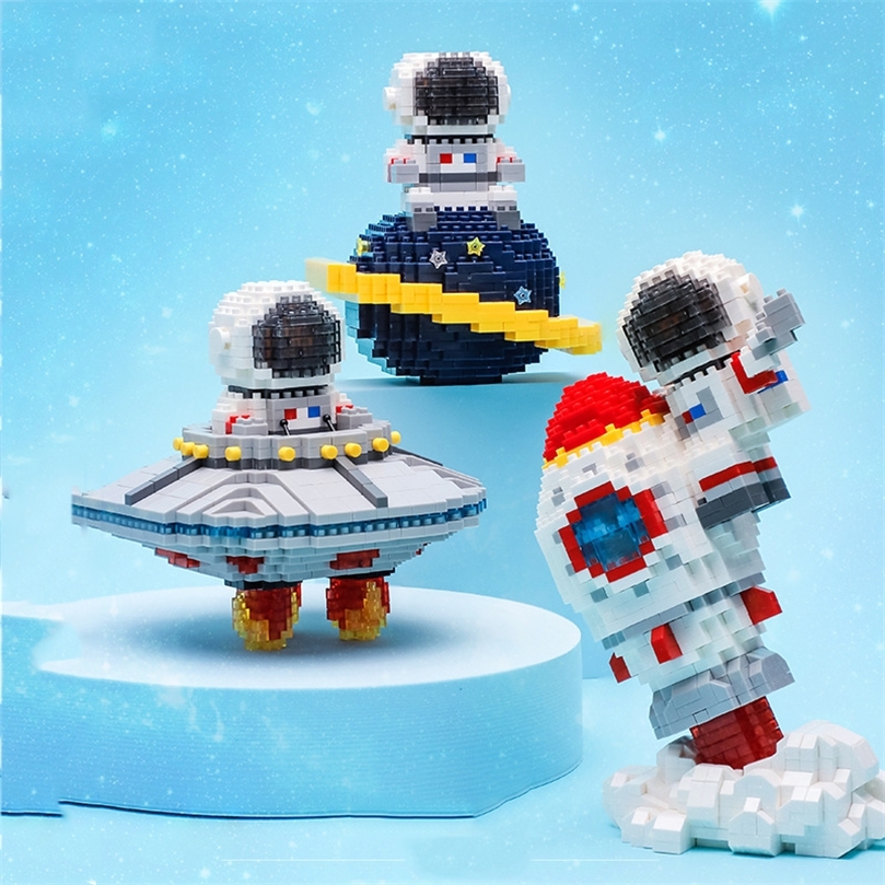 

Space Astronaut Building Blocks Fly Spaceman Rocket Moon DIY Mini Diamond Blocks Bricks Toys for kids Birthday Gifts Decora 220816