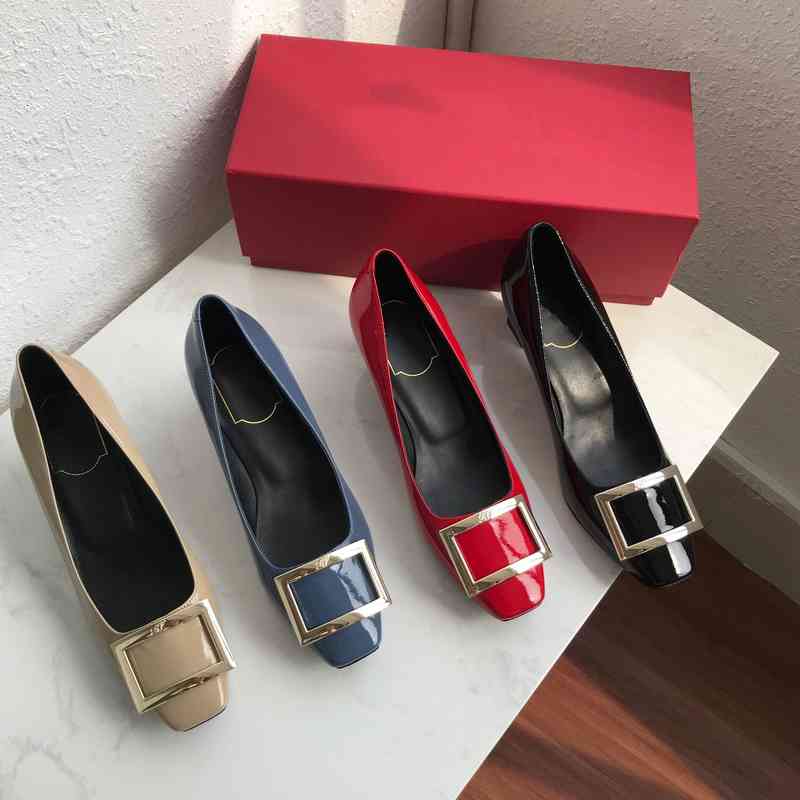 Sandales dongguan bonne qualité rv boucle carrée chaussures simples têtes carrée talon épais talons peu profonds printemps printemps de femmes ta