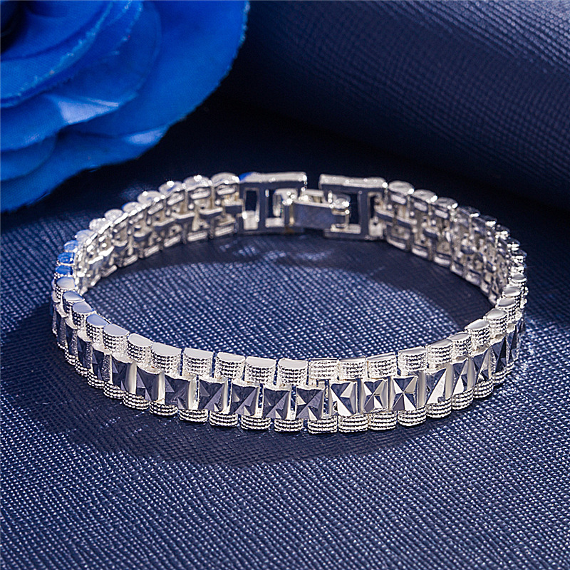 

Fashion Brass Silver-plated Handmade Car Flower Bracelet Square Car Flower Bracelet Creative Personality Jewelry