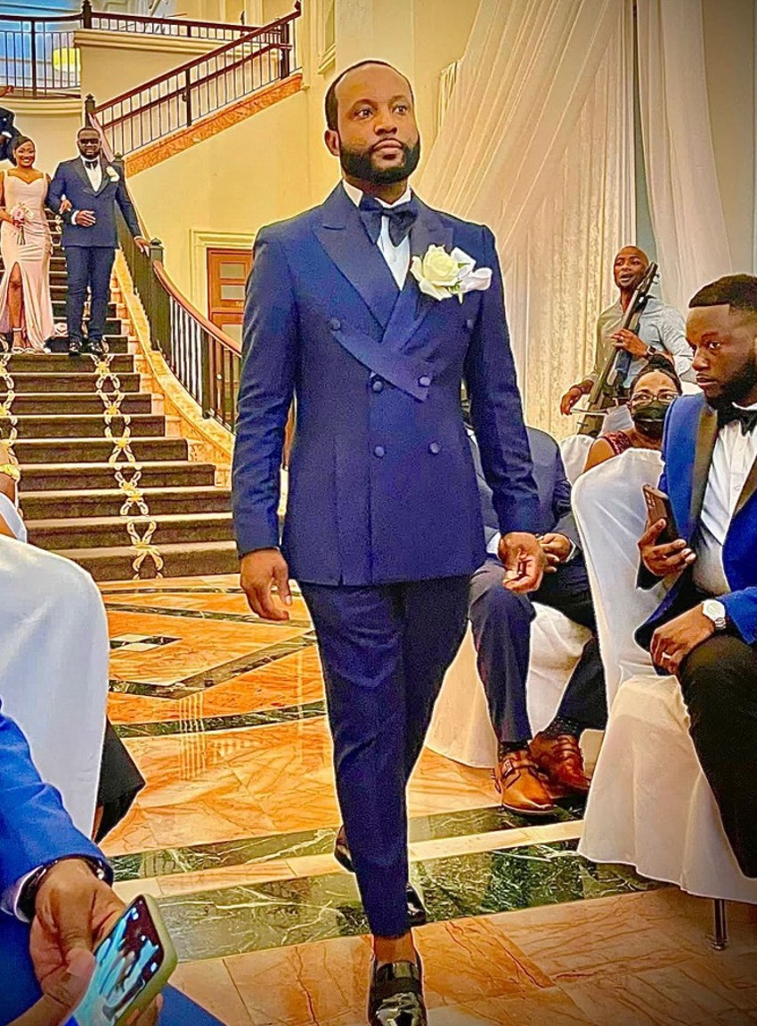 

Brand New Navy Blue Men Wedding Tuxedos Double-Breasted Groom Wear Fashion Men Blazer 2 Piece Suit Prom/Dinner Dress Custom Made Formal clothing Jacket Pants Tie 65, Same as image