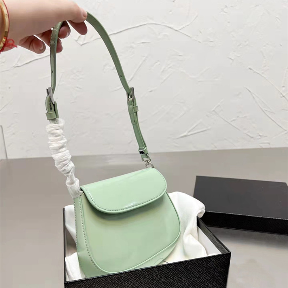 

AAA Quality Women Cleo Tote Bag Designer Triangle Rhinestone Handbags 2005 Straw Cross Body Chain Bags Fashion Lady Leather Saddles 2022, Box(could get damaged)