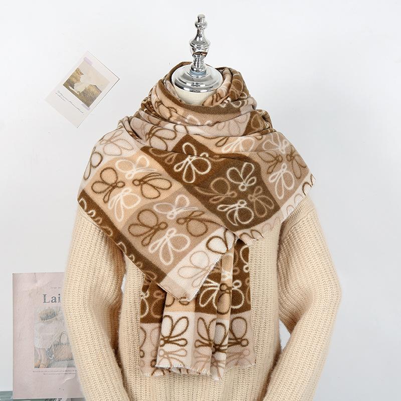 

Berets Ladies Scarf Butterfly Print Imitation Cashmere Long Autumn And Winter Shawl Temperament Warm Plaid Bib