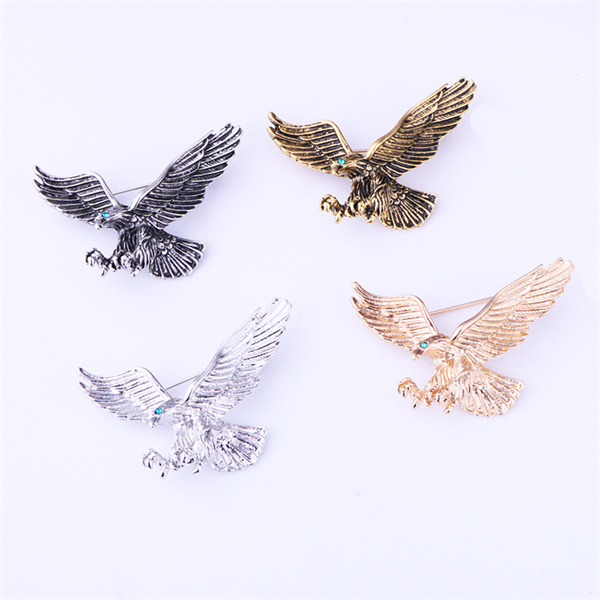 

European and American Retro Antique Silver Jewelry Flying Eagle Pins Brooches Men's Boys Suit Scarf Accessories Bird Pin Birthday Party Gift A243