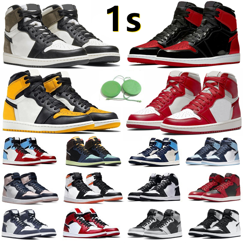 

Jumpman 1 1s mens Basketball Shoes Bred Patent Dark Mocha Silver Yellow Royal Toe Visionaire Hack Newstalgia Obsidian Pine Green Men Women, Color#49